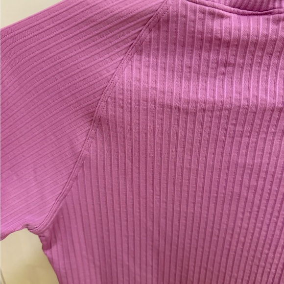 Lululemon Ribbed Long Sleeve Top Pink Purple Size 4 Thumbholes - Picture 6 of 11